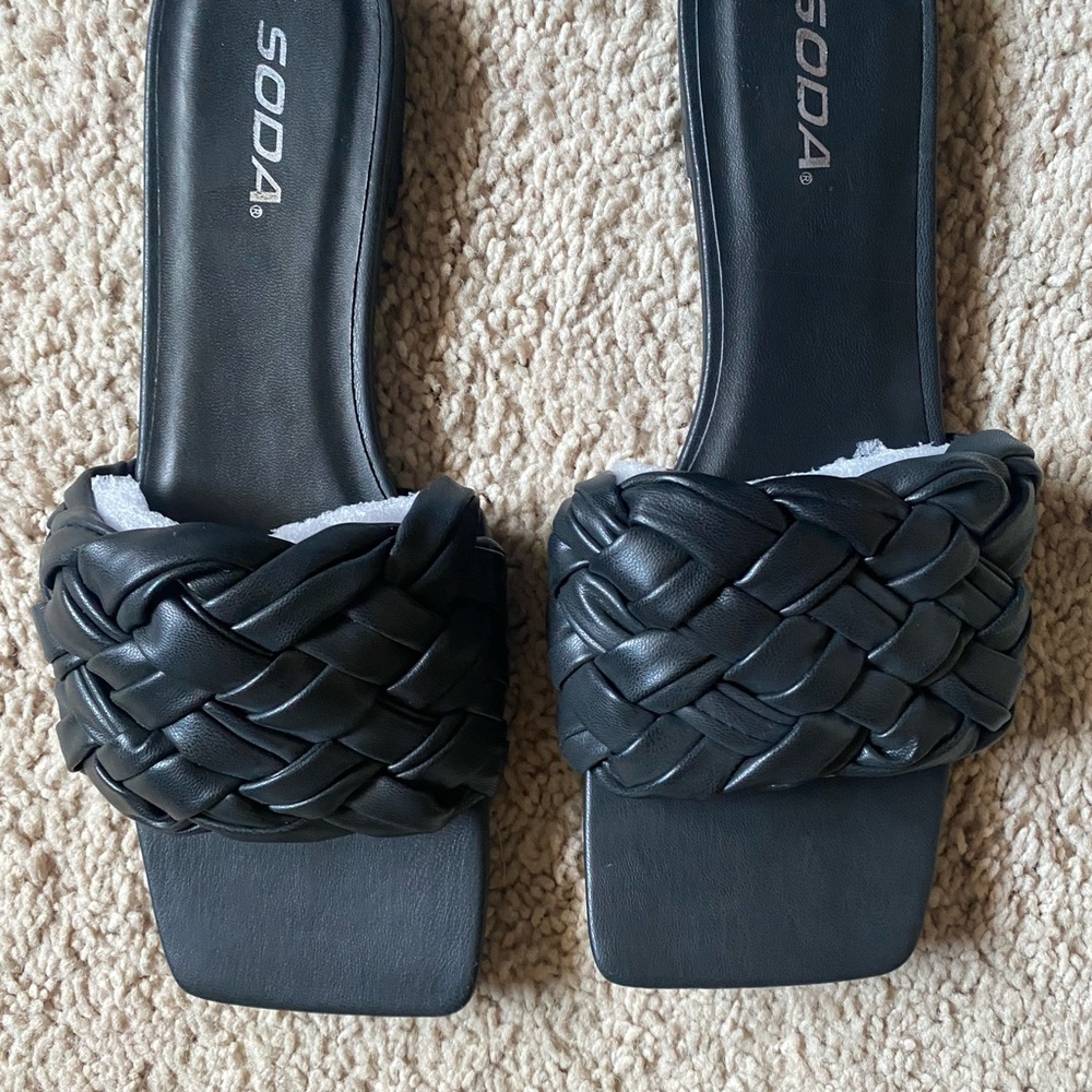 Soda Black Braided Sandals Modern Minimalist Design